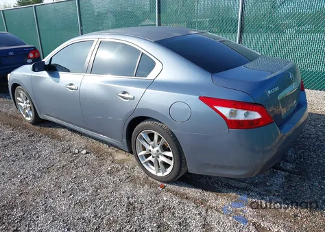 2010 Nissan Maxima 3.5 S z USA, uszkodzony, nr VIN 1N4AA5AP3AC801120